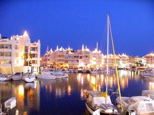 Estudio Edificio Jupiter En Benalmádena Zewnętrze zdjęcie